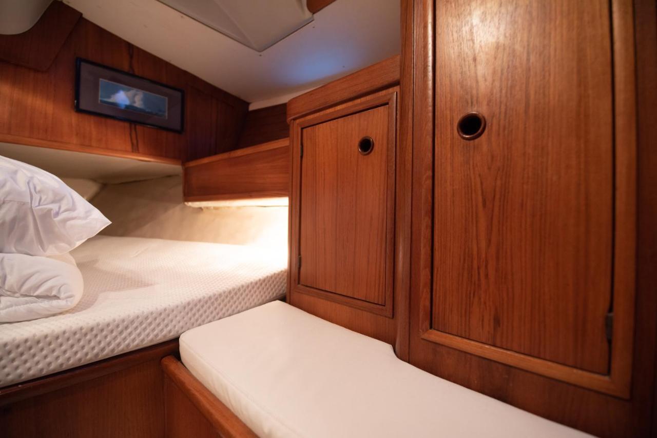 Nuit Sur Un Bateau Hotel La Rochelle  Ngoại thất bức ảnh