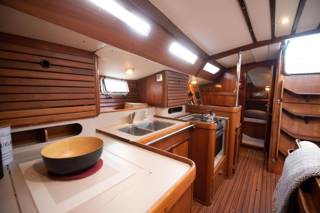 Nuit Sur Un Bateau Hotel La Rochelle  Ngoại thất bức ảnh